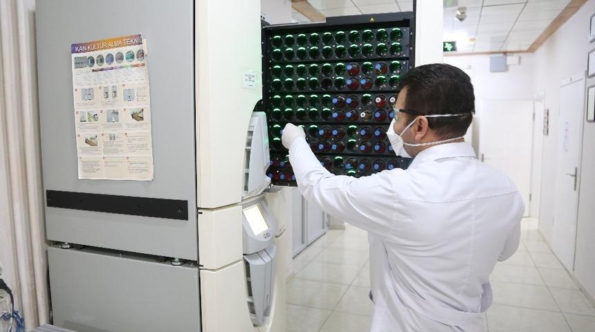 Bilim adamları yerli &ldquo;kene&rdquo; aşışı i&ccedil;in bir araya gelecek