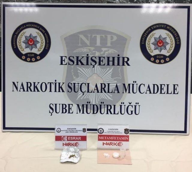 Eskişehir polisi uyuşturucuya geçit vermiyor