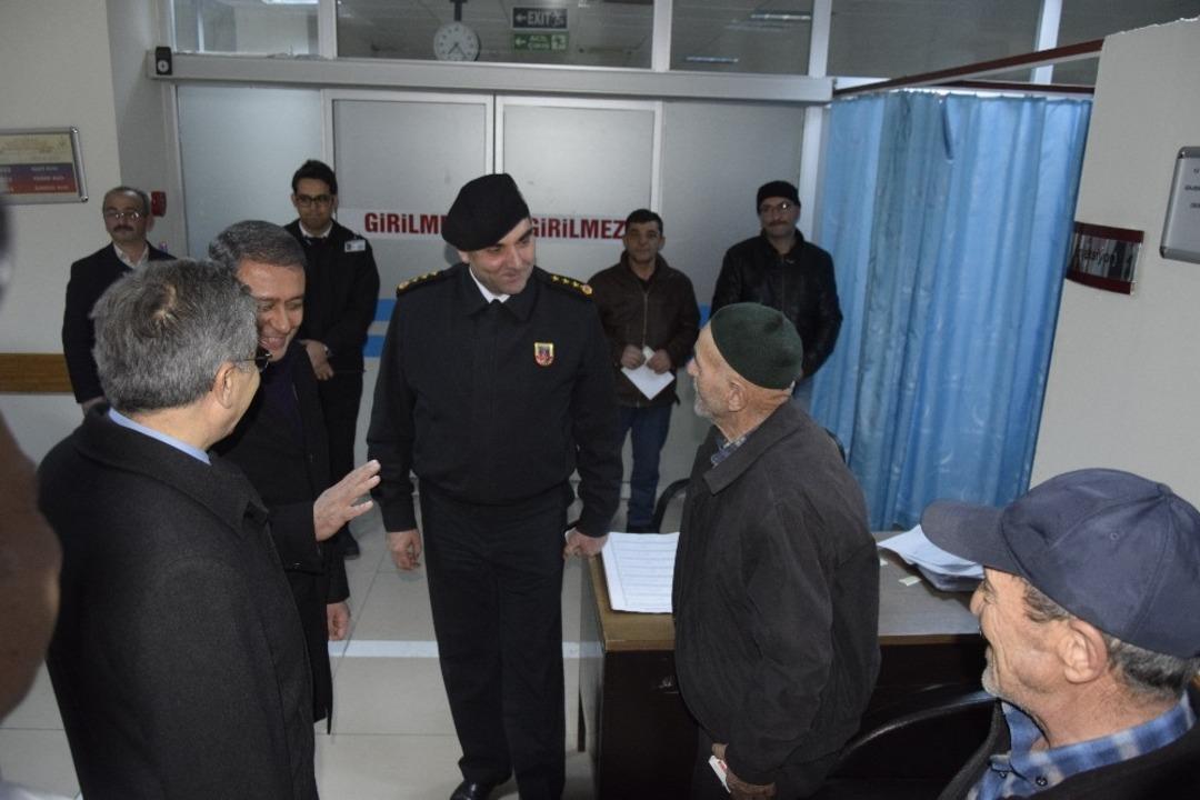 Vali Şıldak vatandaşların yeni yılını kutladı