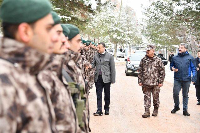 Vali Taşbilek’ten yeni yıl ziyaretleri