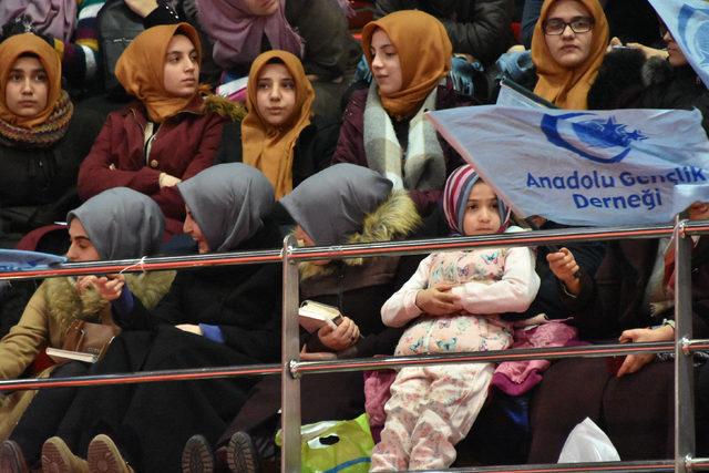 Konya'da yeni yıla, dua ve eğlenceyle girildi