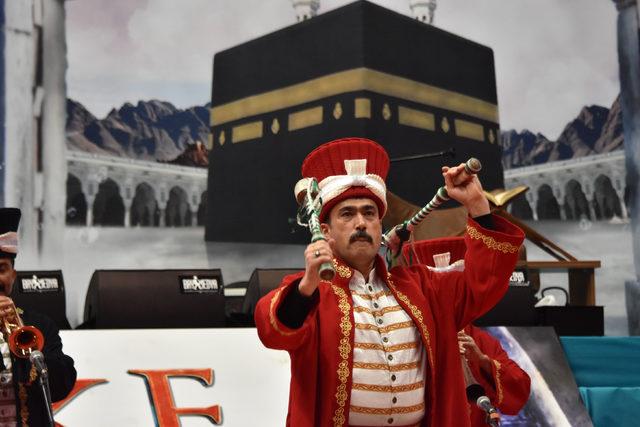 Konya'da yeni yıla, dua ve eğlenceyle girildi