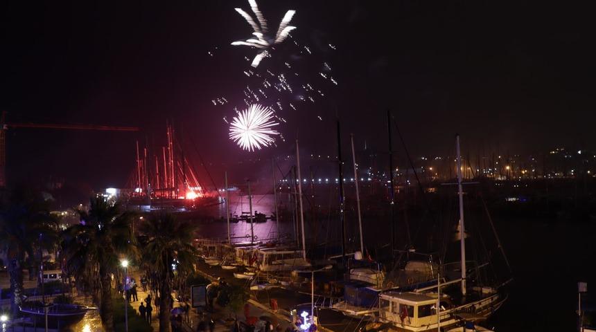 Bodrum yeni yıla sırılsıklam girdi