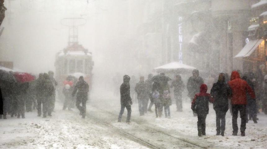 Meteoroloji'den son hava durumu tahmini uyarısı! (İstanbul'a yoğun kar yağışı)