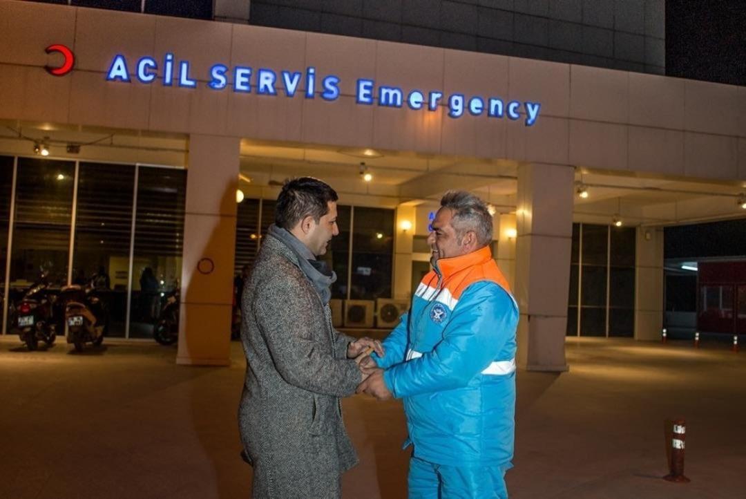 CHP adayı &Ouml;mer G&uuml;nel, yeni yıla &ccedil;alışanlarla girdi