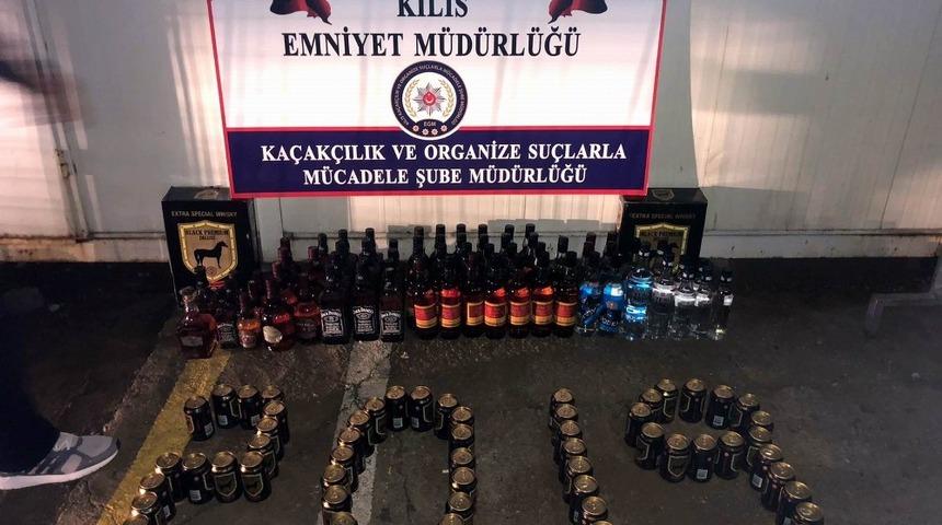 Kilis&rsquo;te 180 şişe ka&ccedil;ak i&ccedil;ki ele ge&ccedil;irildi