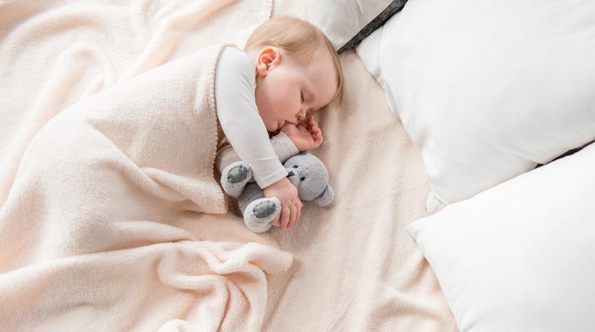 Bebek ve çocuklarda uyku kalitesi neden önemlidir? Hiperaktiviteye neden olan etkenler nelerdir? 
