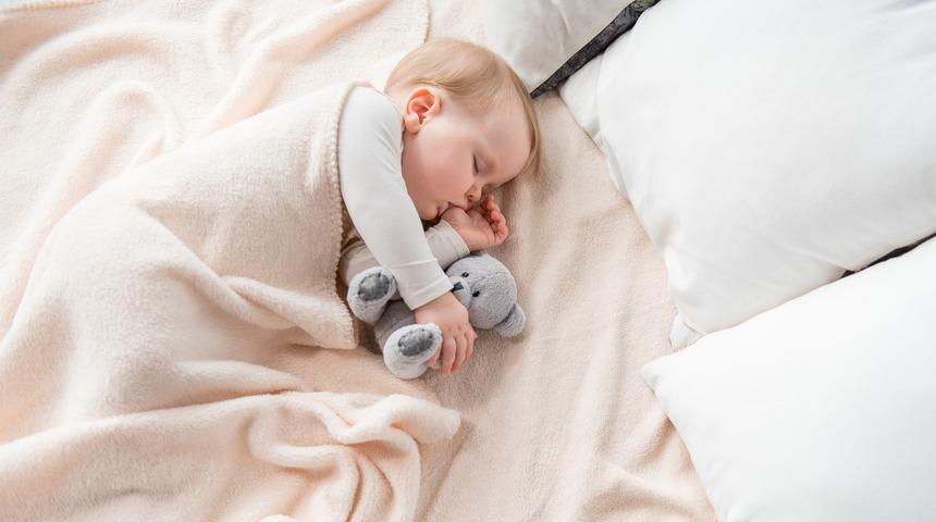 Bebeklerde ve çocuklarda uyku kalitesi nasıl sağlanır? Hangi yaşta, kaç saat uyku ideal?