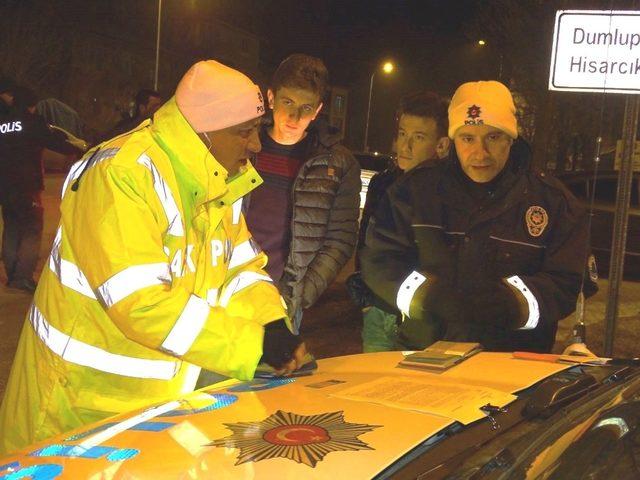 Hisarcık Kaymakamı Başar’dan polislere baklava ikramı