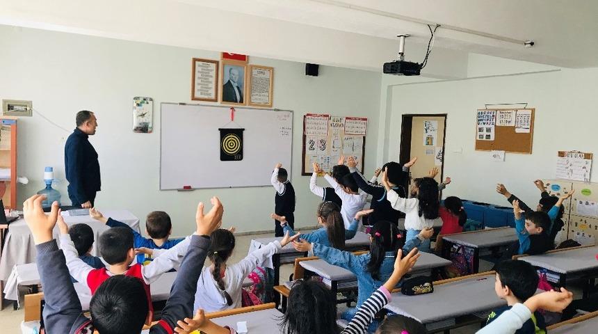 Gediz Kurtuluş İlkokulu&rsquo;nda &rsquo;G&uuml;ne Başla Dartla, Motivasyonunu Katla&rsquo; Projesi