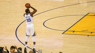 Golden State Warriors farklı kazandı