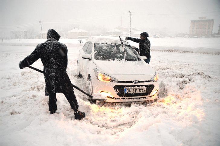 Doğu Anadolu'da 904 yerleşim yerine ulaşılamıyor G2