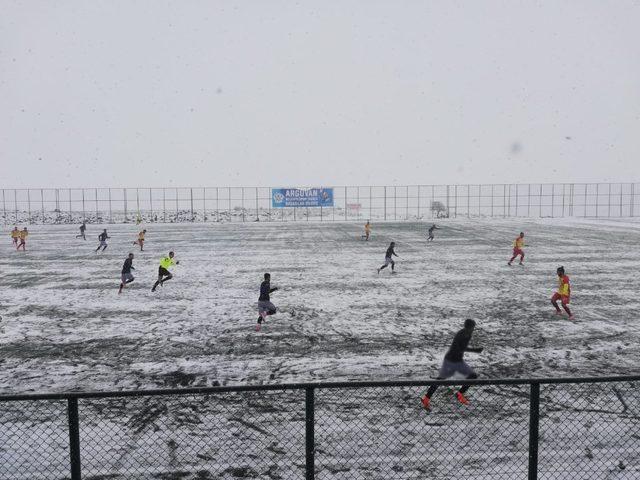 Arguvan Belediyespor farklı kazandı