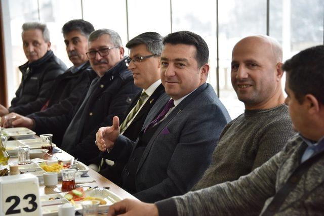 Başkan Bakıcı servis araçları işletmecileri ile bir araya geldi