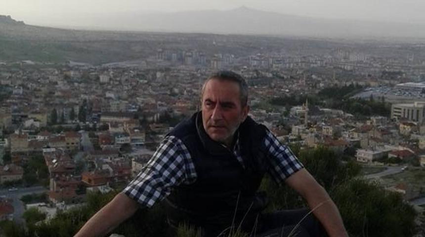 52 yaşındaki adam evinde &ouml;l&uuml; bulundu