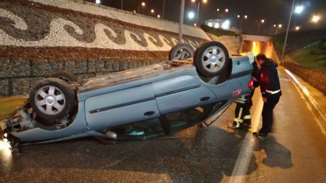 Takla atan otomobilin sürücüsü yaralandı
