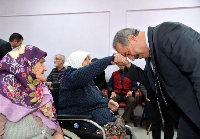 Vali vekili Taşdöğen’den yeni yıl ziyareti