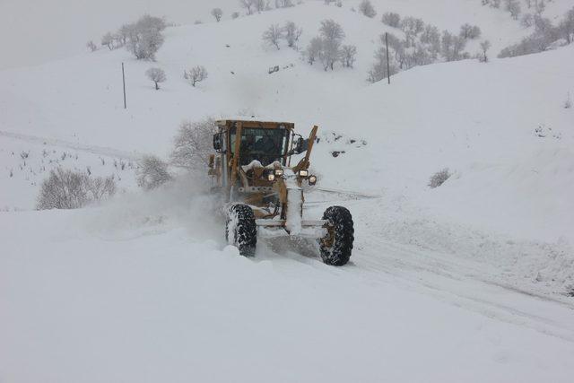 Bingöl’de 261 köy yolu ulaşıma açıldı