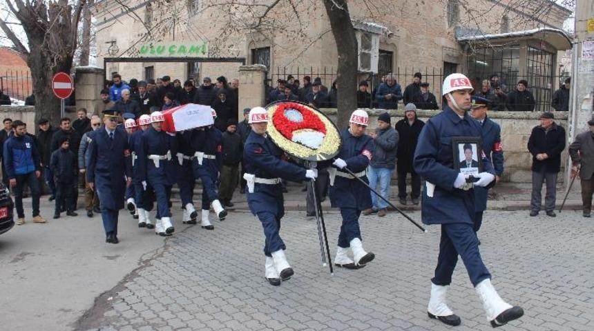 Kore Gazisi Mehmet Ecevit son yolculuğuna uğurlandı