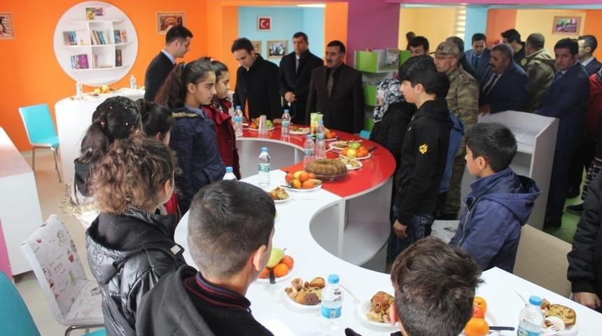 Kaymakam Dundar&rsquo;dan Soğuksu İlk ve Ortaokuluna ziyaret