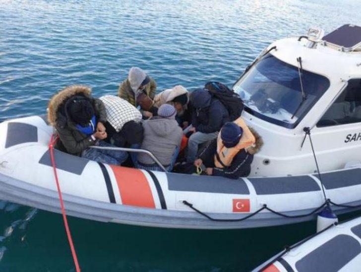 Bodrum'da sürat teknesinde 17 kaçak göçmen yakalandı