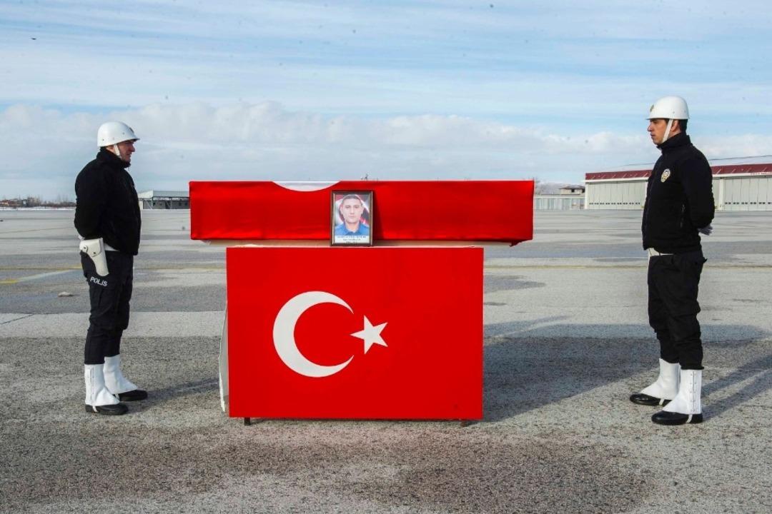 Trafik kazasında hayatını kaybeden polis memuru memleketine uğurlandı