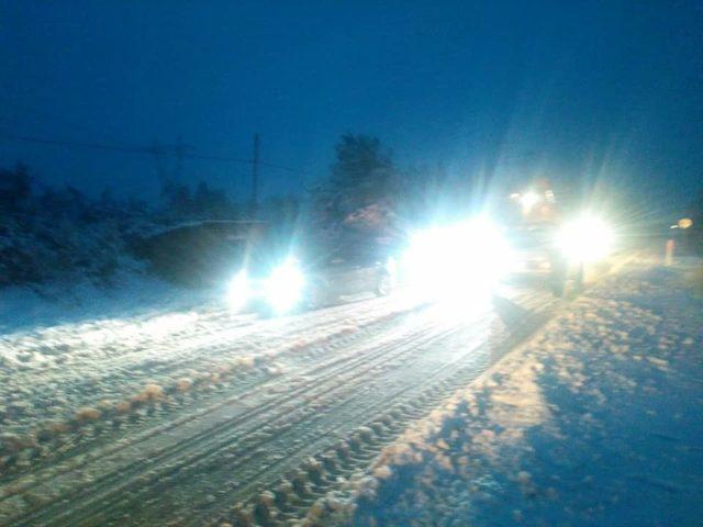 Soma’da kardan kapanan yol ulaşıma açıldı