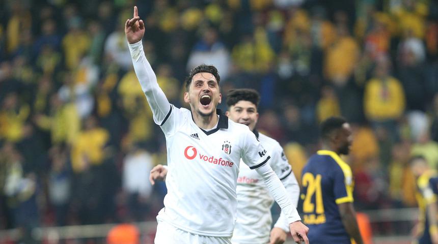 Sivasspor, Beşiktaş'tan Mustafa Pektemek'i istedi
