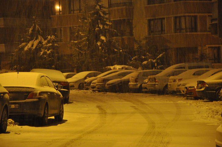 Ankara yeniden beyaza büründü G3