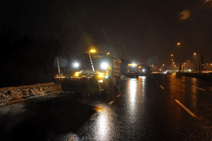 Ankara yeniden beyaza büründü G4