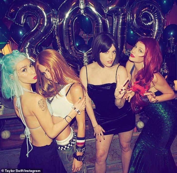 Dünyaca ünlü yıldızdan kostümlü parti G5