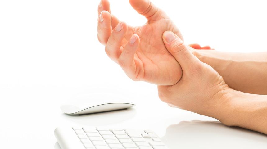 Karpal t&uuml;nel sendromu nedir? Karpal t&uuml;nel sendromu belirtileri nelerdir? Karpal t&uuml;nel sendromu tedavi edilmezse ne olur?