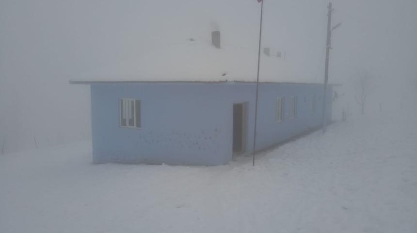 &Ouml;ğrencileri ısıtan yardım