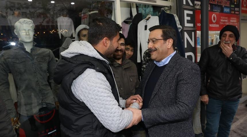 Başkan Atilla yeni yılın ilk g&uuml;n&uuml;nde hemşehrilerimizle bir araya geldi