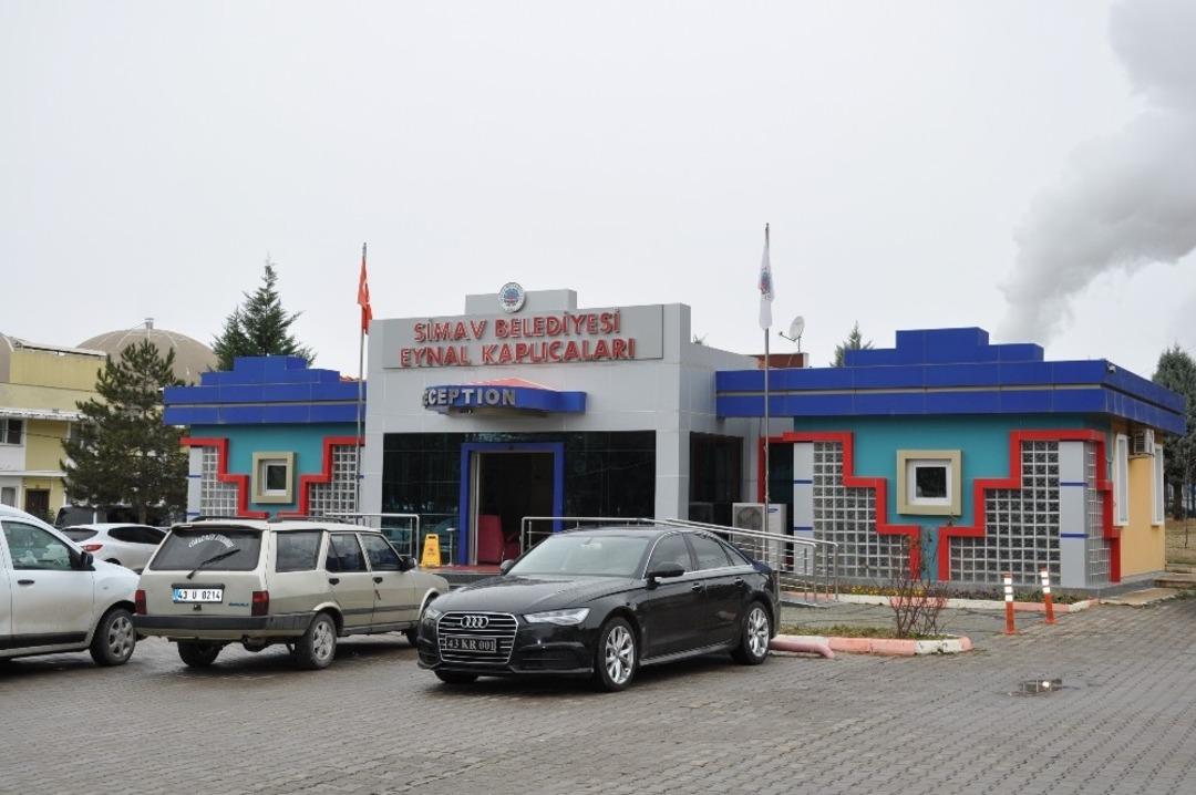 Eynal Kaplıcaları&rsquo;nda 450 bin kişi şifa aradı