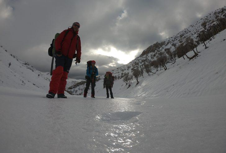 Kış turizminin gözdesinde kapılar bile buz tuttu! G5