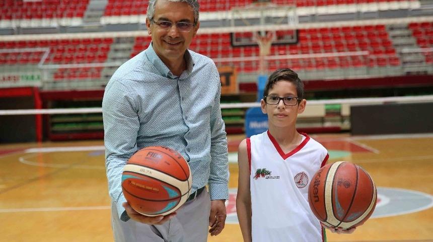 Karşıyaka&rsquo;da 300 bin kişi spor yaptı