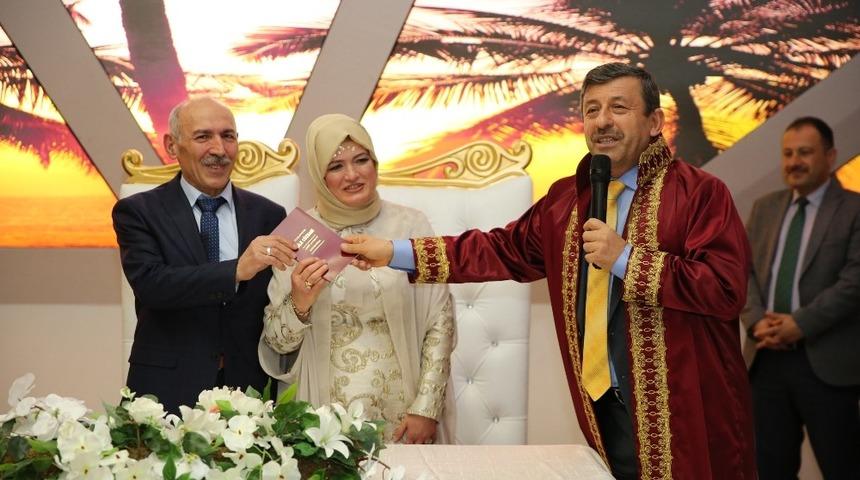 Darıca&rsquo;da bin 409 kişi evet dedi