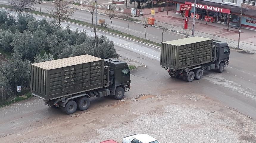 Hatay&rsquo;dan askeri sevkiyat s&uuml;r&uuml;yor