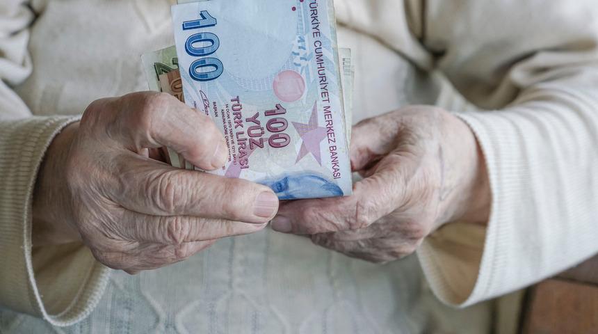  'Emeklilere verilecek promosyon en az bir maaş tutarı olmalı'