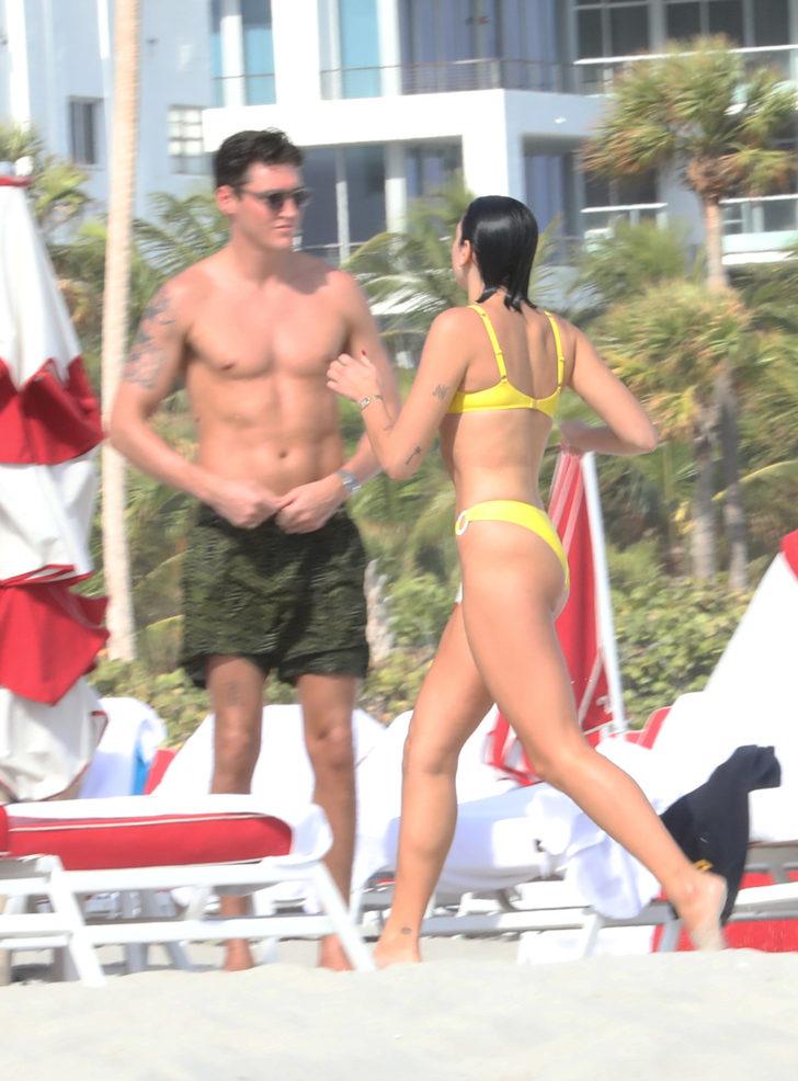 Gözler Dua Lipa’nın üzerinde G4