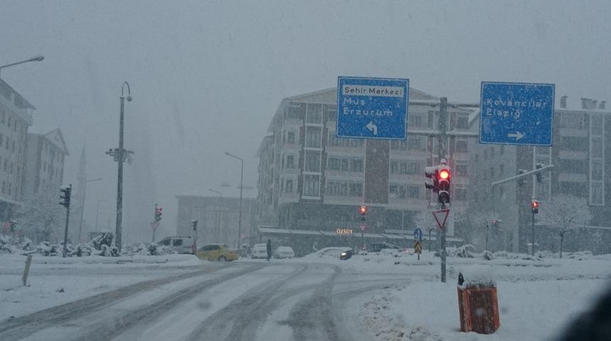 Bing&ouml;l'de 263 k&ouml;y yolu ulaşıma a&ccedil;ıldı