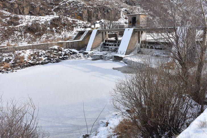 Soğuk hava barajı dondurdu  G1