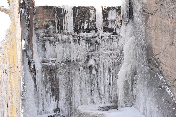 Soğuk hava barajı dondurdu  G5