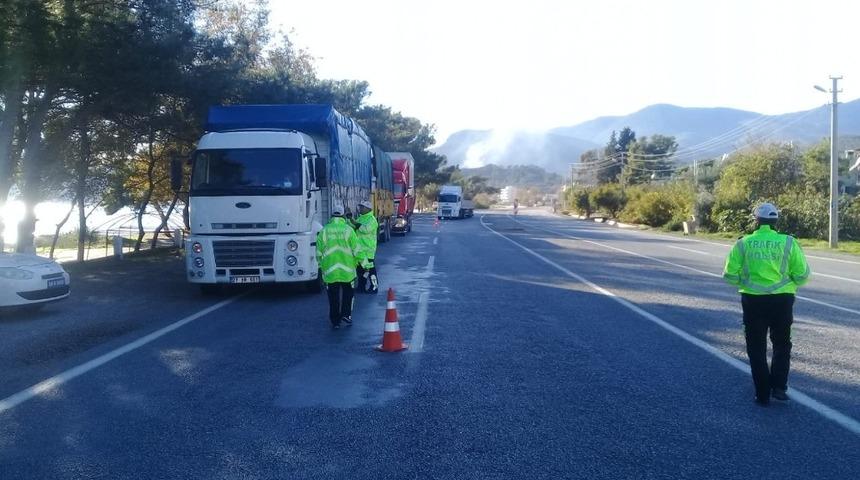 Trafik polisleri kış denetiminde
