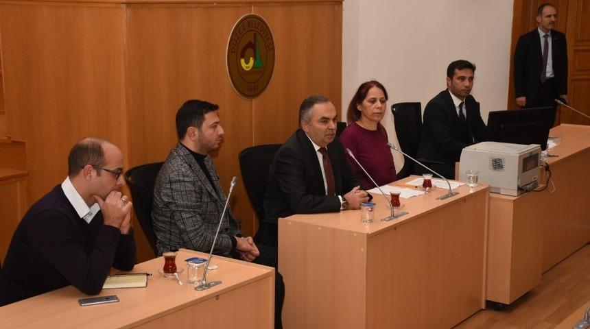 Başkan Dursun Ay inşaat&ccedil;ılarla bir araya geldi