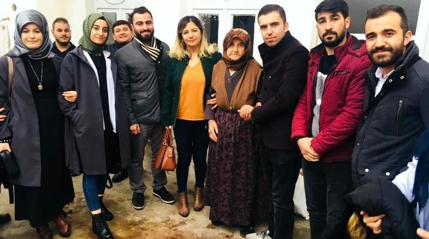 Hemşirelik Bölümü öğrencileri yaşlıları ziyaret etti