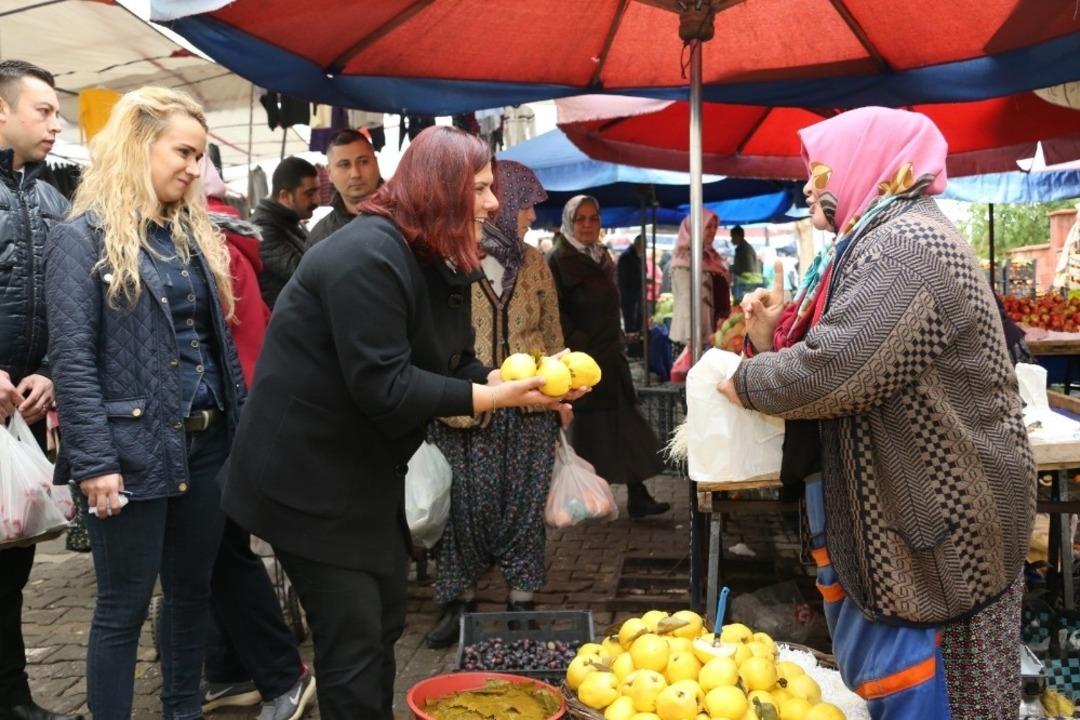 Başkan &Ccedil;er&ccedil;ioğlu, &Ccedil;arşamba Pazarı&rsquo;nı ziyaret etti