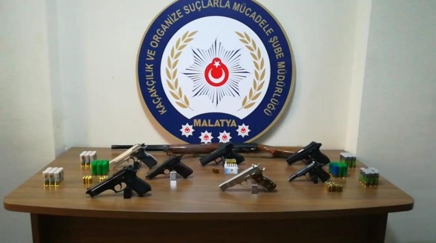Silah kaçakçılığına 2 tutuklama