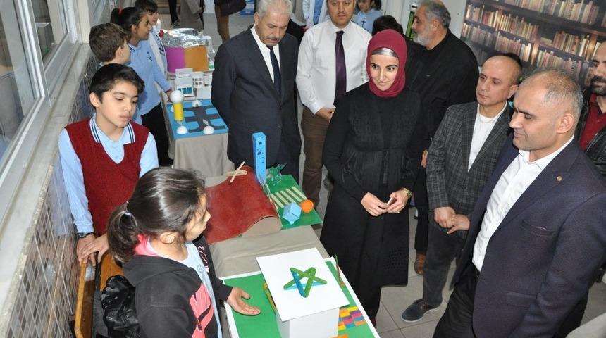 &Ouml;ğrencilerden &rsquo;tasarım sergisi&rsquo;